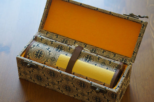 Blank Hand Scrolls Sized Xuan with Silk Brocade Box 16cm x 2.6M